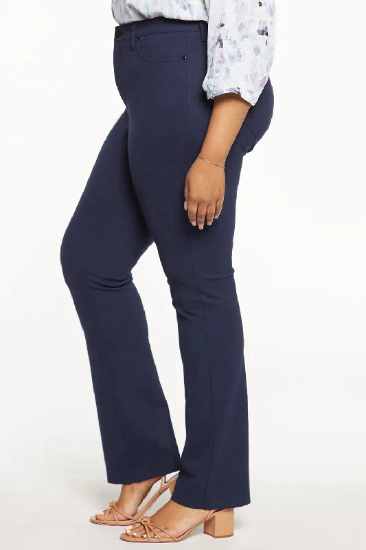 Marilyn Straight Pants In Plus Size - Oxford Navy