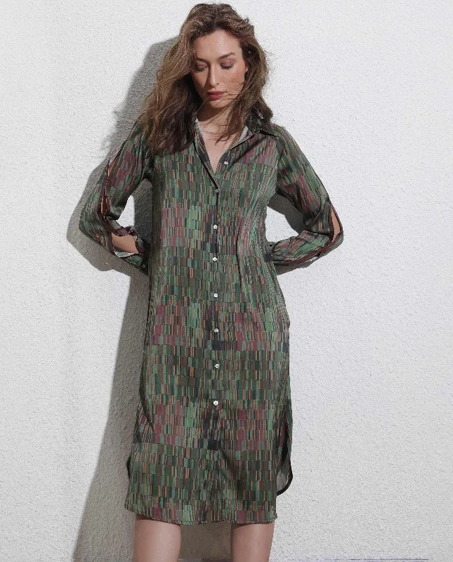 Rareism Women'S Reign Dark Olive Cotton Fabric Full Sleeves Shirt Collar Geometric Print Maxi Dress