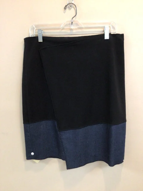 WORTH SIZE 8 Ladies SKIRT